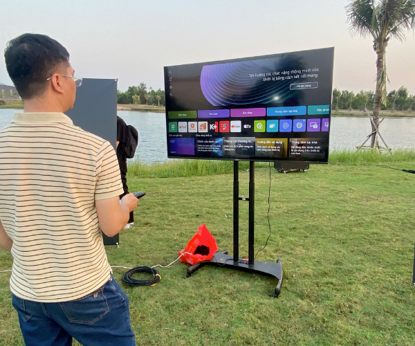 Cho Thuê Tivi 65 Inch Tại Royal Long An Golf & Country Club – Dịch Vụ Chuyên Nghiệp Từ Sao Mai Sài Gòn