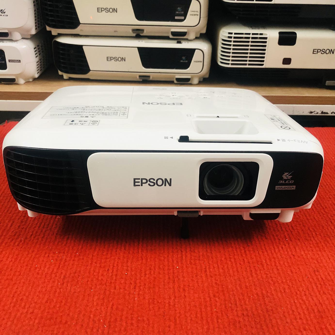 Máy chiếu Epson EB-U42- FullHD 99%-3600 ansilumen